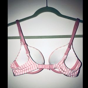 Victoria's Secret Intimates & Sleepwear - 💕Victoria’s Secret pink & white stripe pushup bra Victoria's Secret Intimates & Sleepwear - 💕Victoria’s Secret pink & white stripe pushup bra